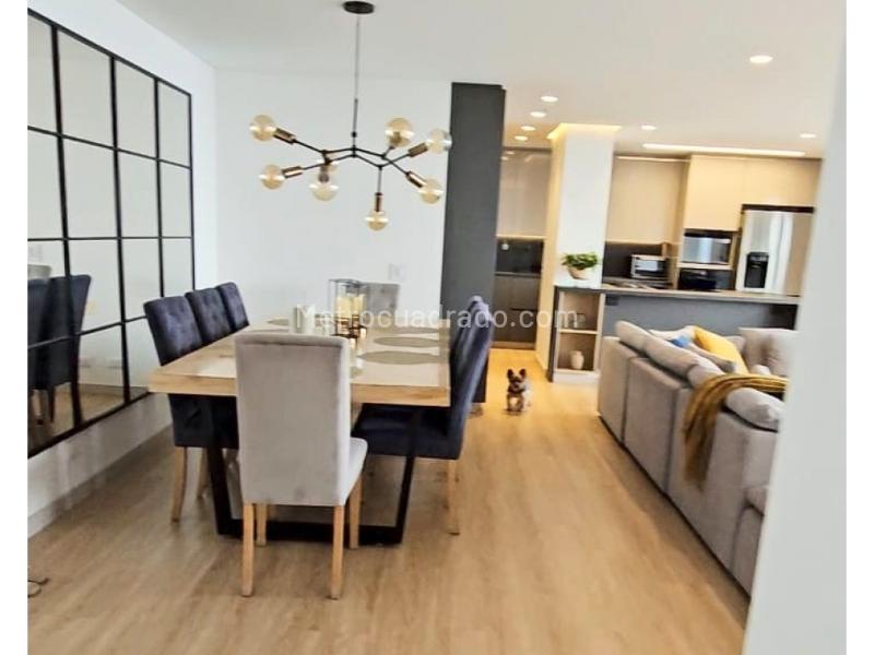 Piso – Envigado, Valle de Aburrá - Vista 2