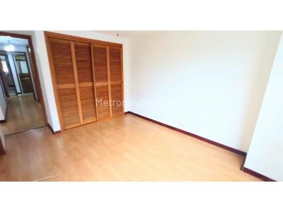 Apartamento de 4 alcobas en venta en Poblado Patio Bonito, Medellín, 188 m² · foto 17 de 20