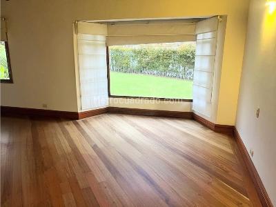 Casa de 5 alcobas en venta en Envigado Loma Escobero, Envigado, 500 m² · foto 10 de 12