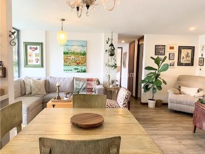 Apartamento de 3 alcobas en venta en Envigado Loma Las Brujas, Envigado, 92 m² · foto 2 de 5