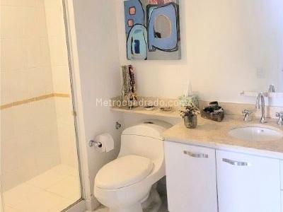 Apartaestudio en venta en Lalinde, Medellín, 76 m² · foto 9 de 12
