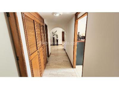 Apartamento de 3 alcobas en venta en Poblado El Diamante 2, Medellín, 100 m² · foto 18 de 20
