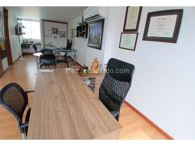 Apartamento en venta en Poblado La Frontera, Medellín · foto 11 de 13