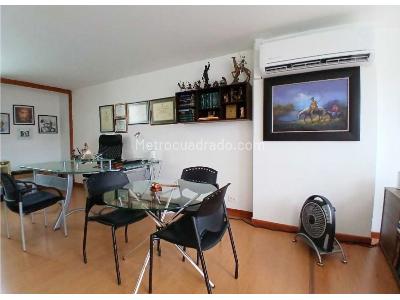 Apartamento en venta en Poblado La Frontera, Medellín · foto 7 de 13