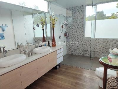 Casa de 3 alcobas en venta en Alto Palmas, Envigado, 1330 m² · foto 14 de 19