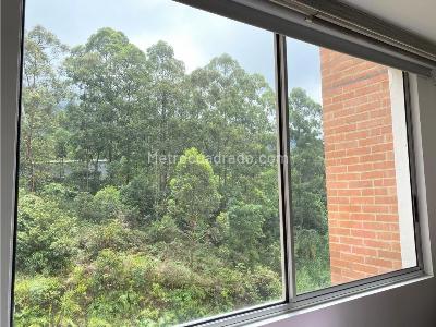 Apartamento de 2 alcobas en venta en Poblado La Calera, Medellín, 94 m² · foto 14 de 16