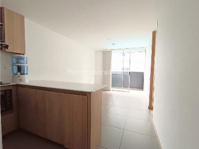 Apartaestudio en venta en Santa Fe Guayabal, Medellín, 41 m² · foto 2 de 13