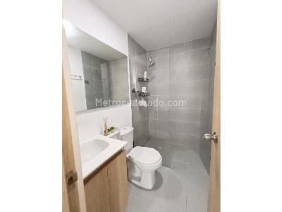 Apartaestudio en venta en Santa Fe Guayabal, Medellín, 41 m² · foto 10 de 13