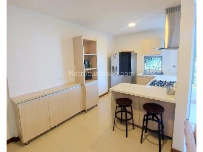 Apartamento de 3 alcobas en venta en Envigado Loma Las Brujas, Envigado, 92 m² · foto 3 de 20
