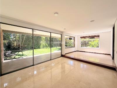 Casa de 3 alcobas en venta en Poblado Cola Del Zorro, Medellín, 240 m² · foto 5 de 20