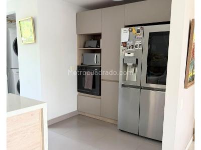 Apartamento de 3 alcobas en venta en San Lucas, Medellín, 144 m² · foto 6 de 14