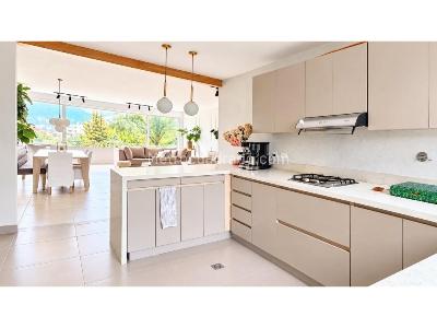 Apartamento de 3 alcobas en venta en San Lucas, Medellín, 144 m² · foto 7 de 14