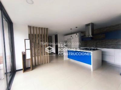 Apartamento de 2 alcobas en arriendo en Poblado Altos Delpoblado, Medellín, 76 m² · foto 3 de 12