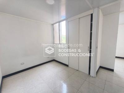 Apartamento de 3 alcobas en venta en Maria Auxiliadora, Sabaneta, 51 m² · foto 10 de 20