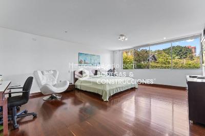 Casa de 4 alcobas en venta en San Lucas, Medellín, 452 m² · foto 3 de 20