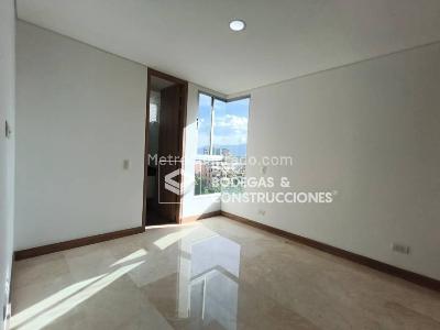 Apartamento de 3 alcobas en arriendo en Lalinde, Medellín, 125 m² · foto 10 de 16