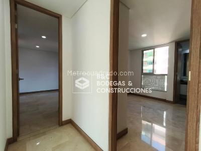Apartamento de 3 alcobas en arriendo en Lalinde, Medellín, 125 m² · foto 14 de 16
