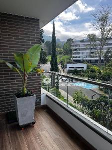 Apartamento de 3 alcobas en venta en Loma Del Escobero, Envigado, 119 m² · foto 3 de 16