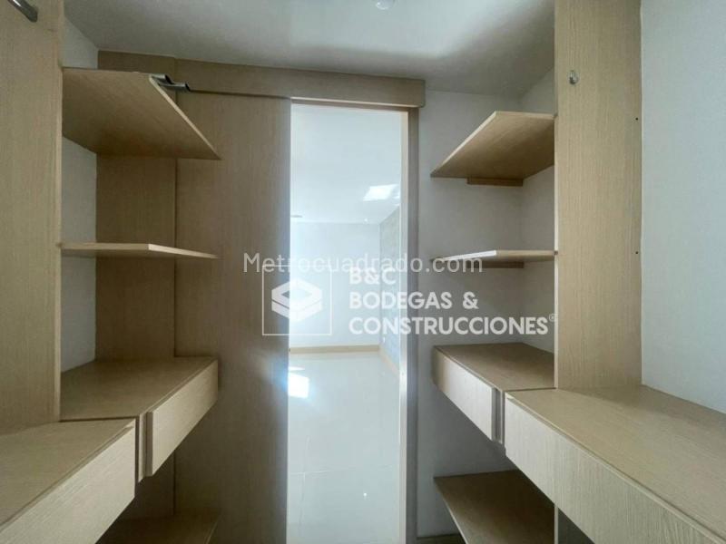 3BR Apartment in La Loma Del Indio (90 m²) - 3