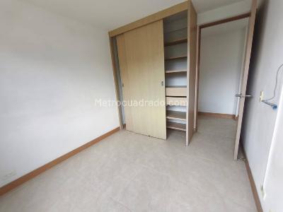 Apartamento de 3 alcobas en venta en San Remo, Sabaneta, 76 m² · foto 14 de 20