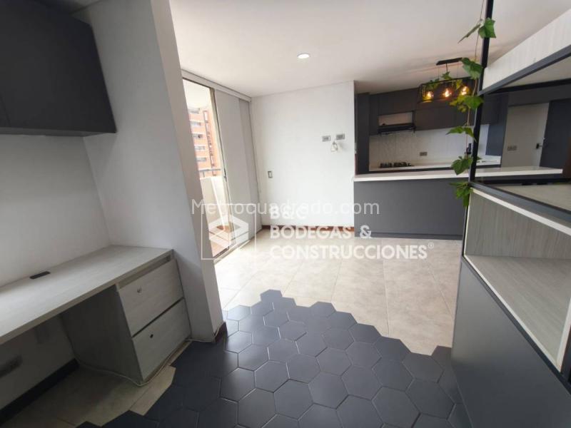 Cozy 2-Bedroom Apartment in La Ferrería, La Estrella - 2