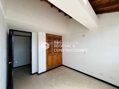 Apartamento de 3 alcobas en arriendo en Laureles, Medellín, 110 m² · foto 8 de 20