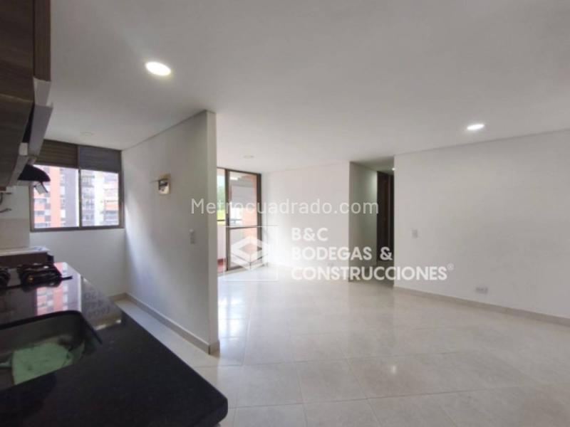Cozy 3BR Apartment in La Ferrería, La Estrella - 4