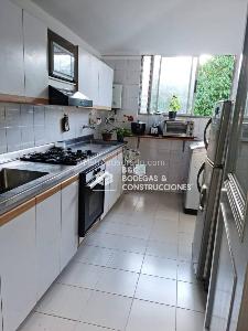 Apartamento de 3 alcobas en venta en La Mota, Medellín, 83 m² · foto 2 de 10