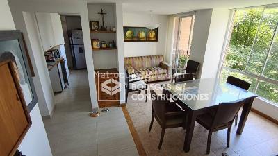Apartamento de 2 alcobas en venta en Los Balsos, Medellín, 76 m² · foto 9 de 20
