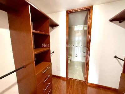 Apartamento en venta en Santa Barbara, Bogotá · foto 19 de 20