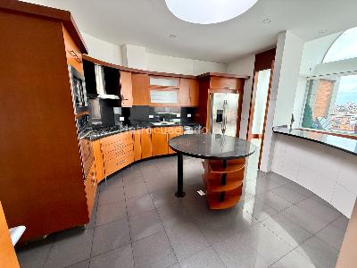 Apartamento en venta en Santa Barbara, Bogotá · foto 4 de 20