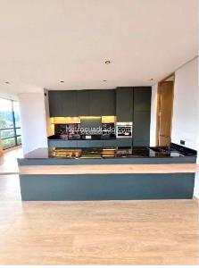 Apartamento de 2 alcobas en venta en Chico Reservado, Bogotá, 121 m² · foto 7 de 19