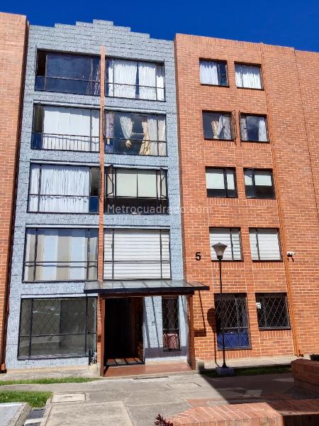 Piso – Bogotá D.C. - Más