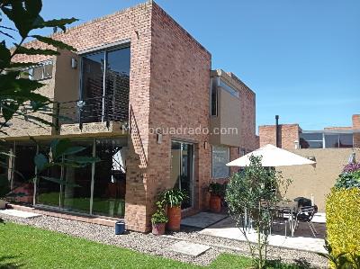 Casa de 3 alcobas en venta en Cn Villa Helena, Chía · foto 1 de 14