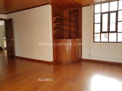 Casa de 4 alcobas en arriendo en Belmira Acacias, Bogotá · foto 11 de 20