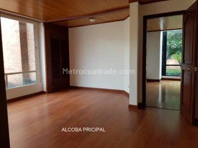Casa de 4 alcobas en arriendo en Belmira Acacias, Bogotá · foto 13 de 20