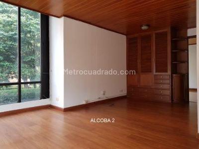 Casa de 4 alcobas en arriendo en Belmira Acacias, Bogotá · foto 17 de 20