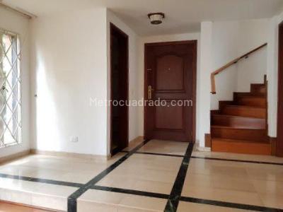 Casa de 4 alcobas en arriendo en Belmira Acacias, Bogotá · foto 5 de 20