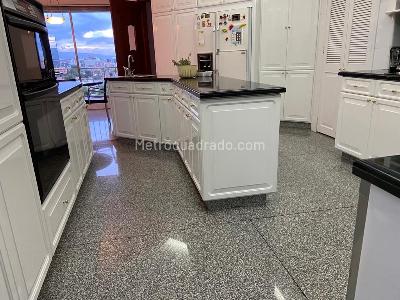 Apartamento de 3 alcobas en venta en Santa Barbara Alta, Bogotá, 438 m² · foto 7 de 15