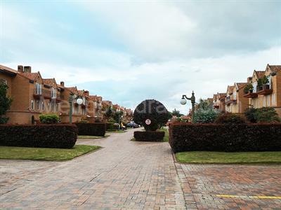 Casa de 4 alcobas en venta en Paseo De Los Buganviles, Chía, 240 m² · foto 7 de 20