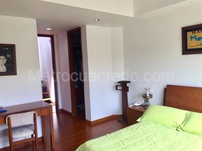 Apartamento de 3 alcobas en venta en Santa Barbara Occidental Santa Barbara, Bogotá, 213 m² · foto 6 de 20