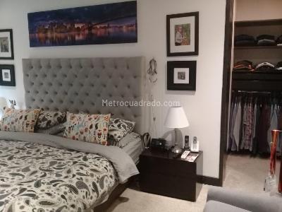 Apartamento de 3 alcobas en venta en Chico Reservado, Bogotá, 210 m² · foto 8 de 8