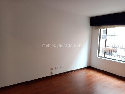 Apartamento de 3 alcobas en venta en Santa Barbara Occidental, Bogotá, 200 m² · foto 8 de 19