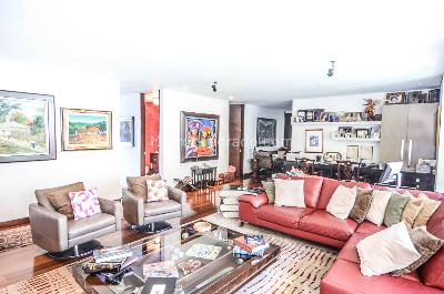 Apartamento de 3 alcobas en venta en Rosales Bella Vista, Bogotá, 364 m² · foto 16 de 17