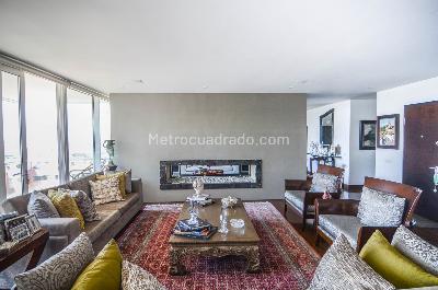 Apartamento de 3 alcobas en venta en Rosales Bella Vista, Bogotá, 364 m² · foto 5 de 17