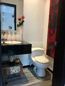 Apartamento de 2 alcobas en venta en Chico Reservado, Bogotá, 130 m² · foto 3 de 11