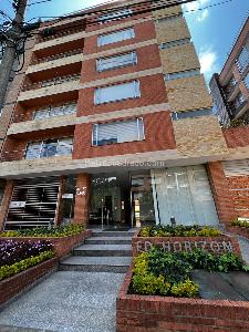 Apartamento en venta en Santa Barbara Alta, Bogotá · foto 2 de 13
