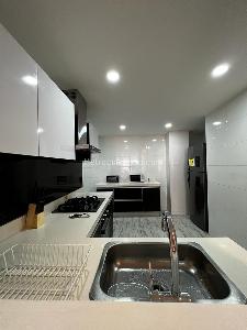 Apartamento en venta en Santa Barbara Alta, Bogotá · foto 9 de 13