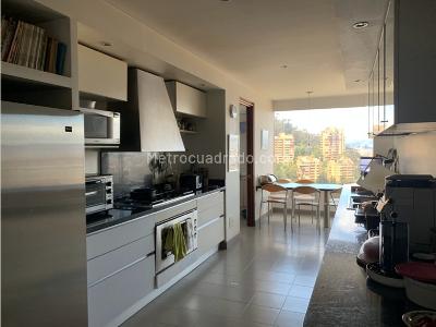 Apartamento en venta en Chico Alto, Bogotá · foto 7 de 16