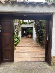 Casa de 3 alcobas en venta en Santa Barbara Alta, Bogotá, 585 m² · foto 2 de 20